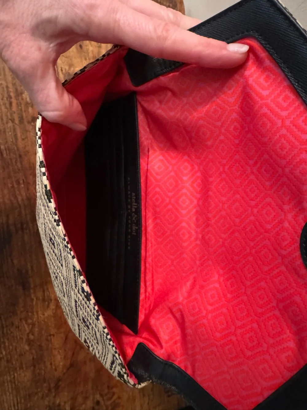 EUC Stella & Dot Black & White Diamond Pattern Envelope Clutch